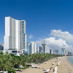 ***** Hotel Vinpearl Beachfront Vietnam